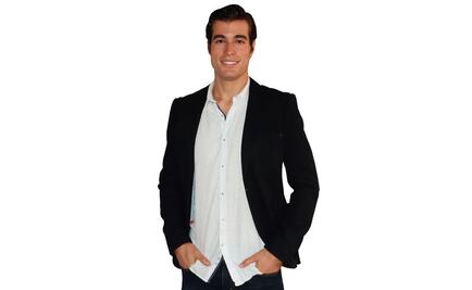 Danilo Carrera tiene vida en rosa con Michelle Renaud