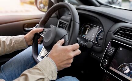 Por qué no debes desactivar este botón de tu auto