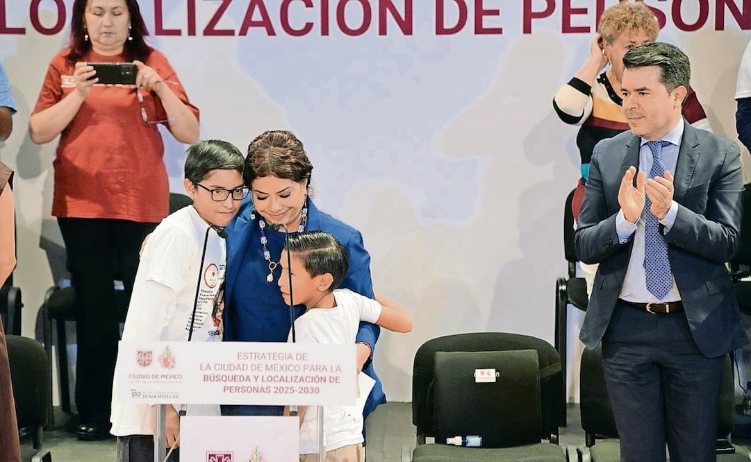 La jefa de Gobierno, Clara Brugada, encabezó la presentación de la Estrategia para la búsqueda y localización de personas de la Ciudad de México, para el periodo 2025-2030, en la que la fiscal capitalina expuso las acciones a seguir en la materia. Foto: Especial