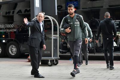 Néstor Araujo viaja a Los Ángeles 