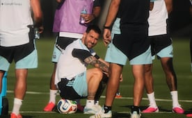 ¿Messi estará en debut mundialista de Argentina? Scaloni actualiza su estado de salud