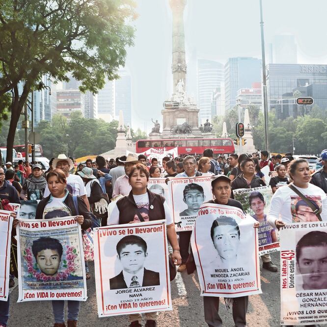 Inai pide información. La Semar debió proporcionar datos sobre la participación de buzos en la búsqueda de los normalistas. (ARCHIVO EL UNIVERSAL)