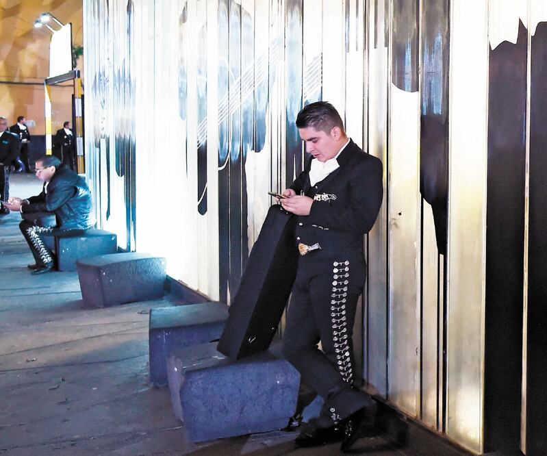 Con un aumento en el costo del espectro será insostenible que empresas de telefonía bajen tarifas a usuarios, dicen expertos. ARCHIVO EL UNIVERSAL