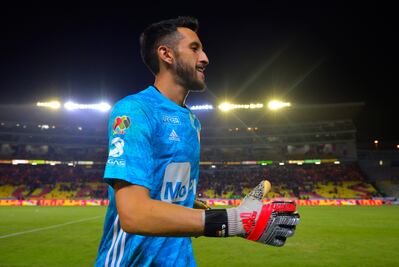 Camilo Vargas pide paciencia a la afición de Atlas