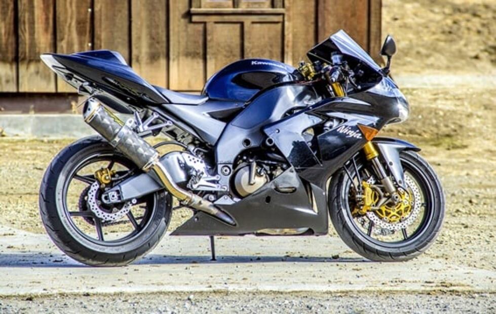 Identifica cuándo debes cambiar las llantas de la moto