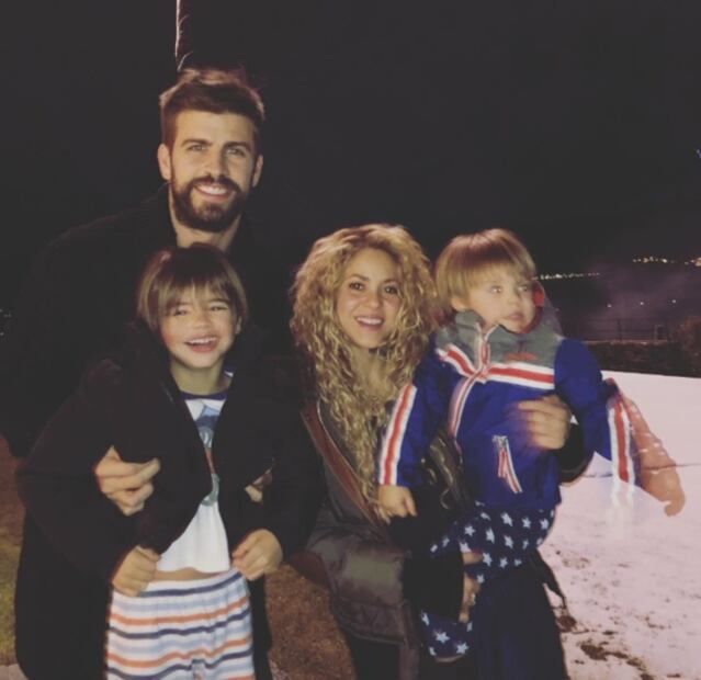 ¿Clara Chía o madre de Piqué? Captan a mujer rubia conviviendo con el futbolista y sus hijos 
