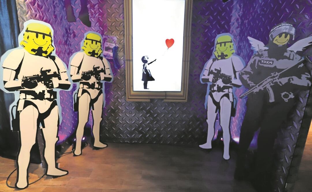 Una de las creaciones más representativas de Banksy y que el público podrá disfrutar es Girl With The Balloon, la famosa obra que fue triturada en vivo durante una subasta. Foto: Berenice Fregoso / EL UNIVERSAL