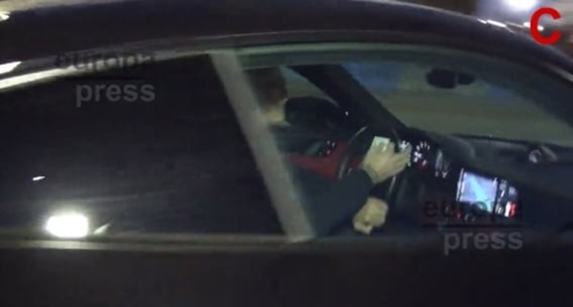 Fans de Shakira arremeten contra el padre de Piqué en un estacionamiento: "Clara-mente no es como suena”