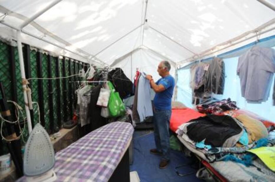 Damnificado del sismo ha sufrido ya dos asaltos en su tintorería improvisada