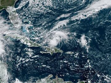Huracán Oscar toca tierra en Cuba; se desplaza con vientos de 130 kilómetros por hora
