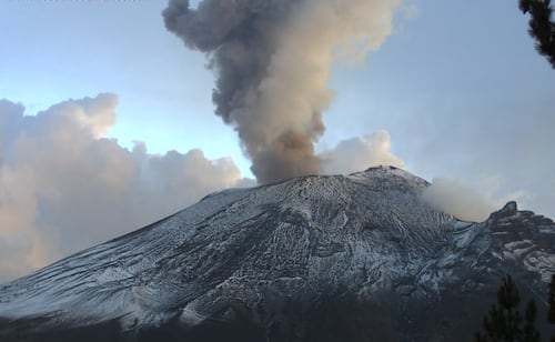 Volcán Popocatépetl registra 55 exhalaciones en 24 horas; permanece en Amarillo Fase 2