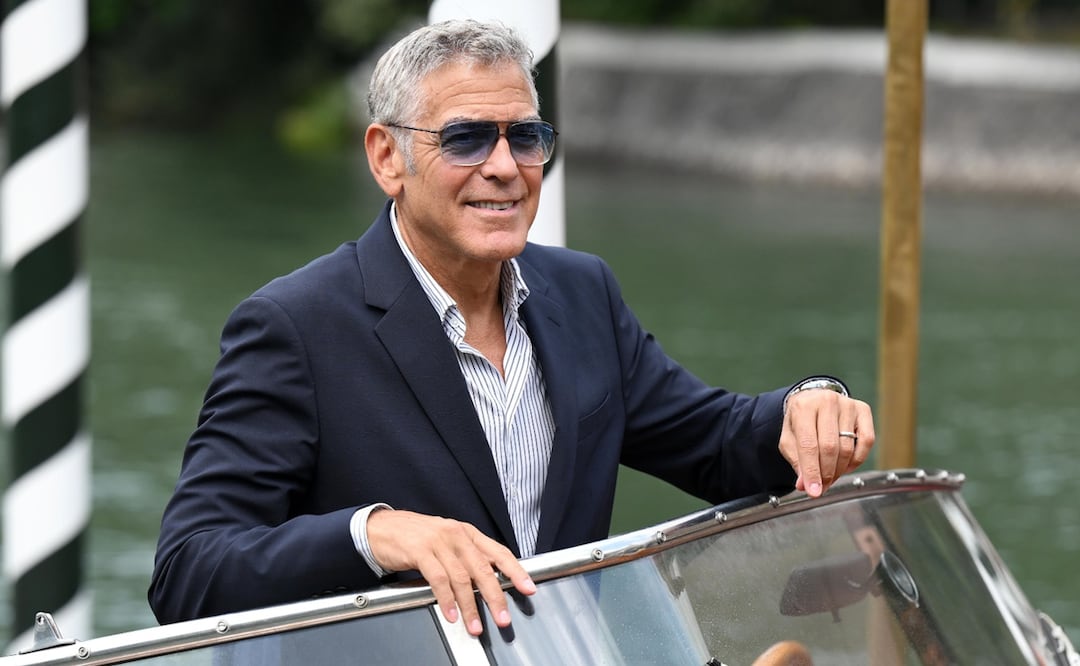 El actor estadounidense George Clooney llega al Lido antes de la ceremonia de apertura del 82º Festival Internacional de Cine de Venecia, en Venecia, Italia, el 27 de agosto de 2025. Foto: EFE/EPA/ETTORE FERRARI