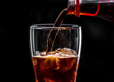 ¿Cuánto refresco se consume en México?; Sheinbaum revela encuesta tras propuesta de aumento al impuesto de esta bebida