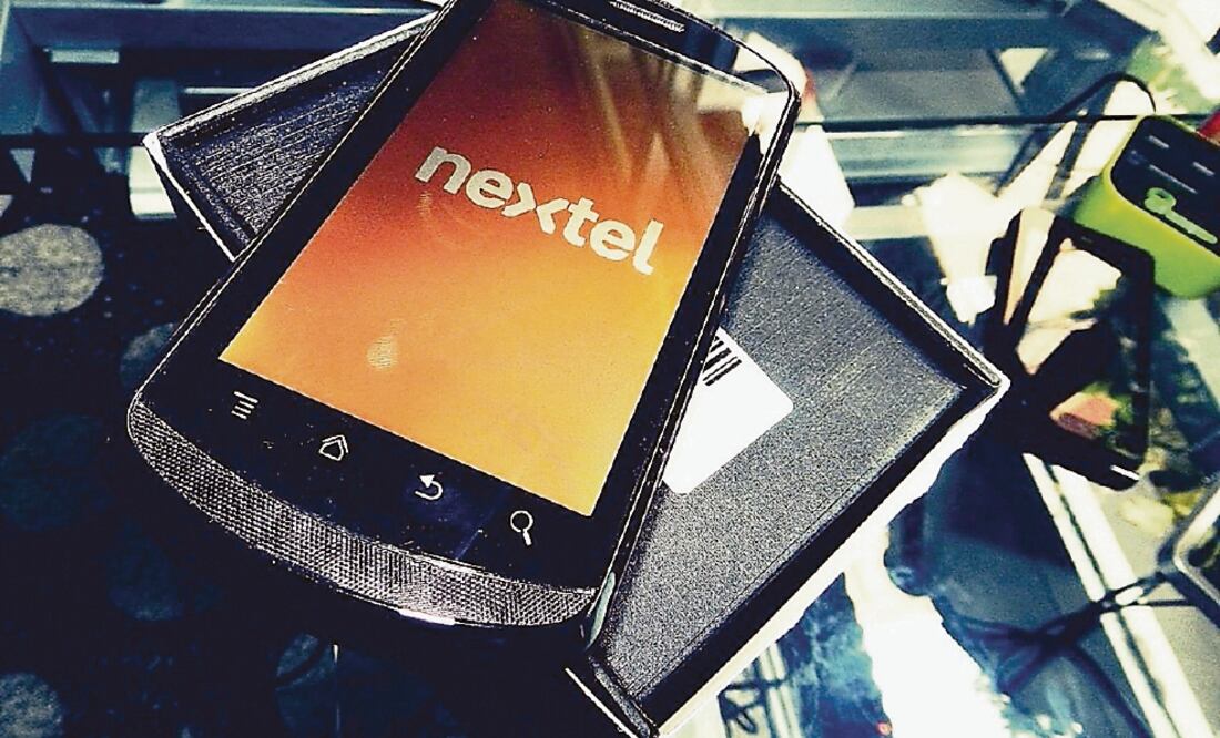 Con la concesión a Nextel, el holding de Clarín podrá ofrecer en Argentina servicios convergentes (telefonía fija y móvil, acceso a internet y TV) (ARCHIVO EL UNIVERSAL)