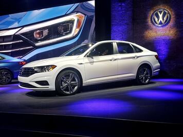 Presentan la nueva generación del Jetta