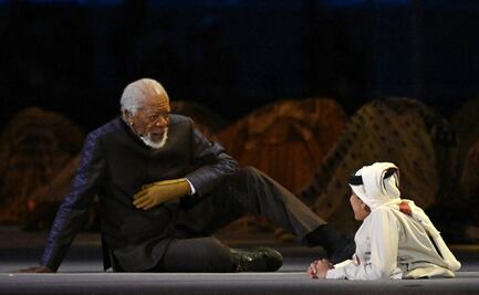 ¿Por qué Morgan Freeman llevó un guante en la inauguración del Mundial de Qatar 2022?