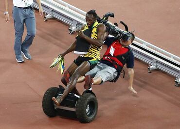 Camarógrafo atropella a Bolt