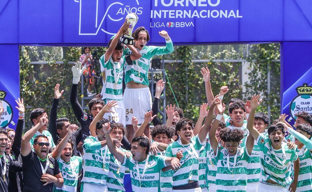 Santos Laguna Sub-17 se coronan en torneo internacional / Foto: Especial