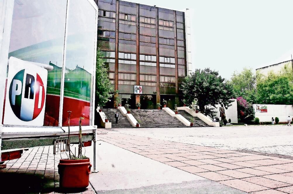 De acuerdo con el plan, el PRI busca el respaldo ciudadano a partir de entender la nueva realidad del país (ARCHIVO. EL UNIVERSAL)
