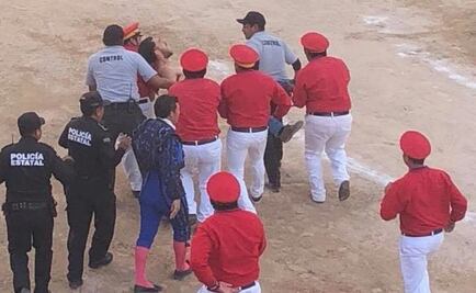 Protestan contra maltrato animal en corrida de toros en Mérida
