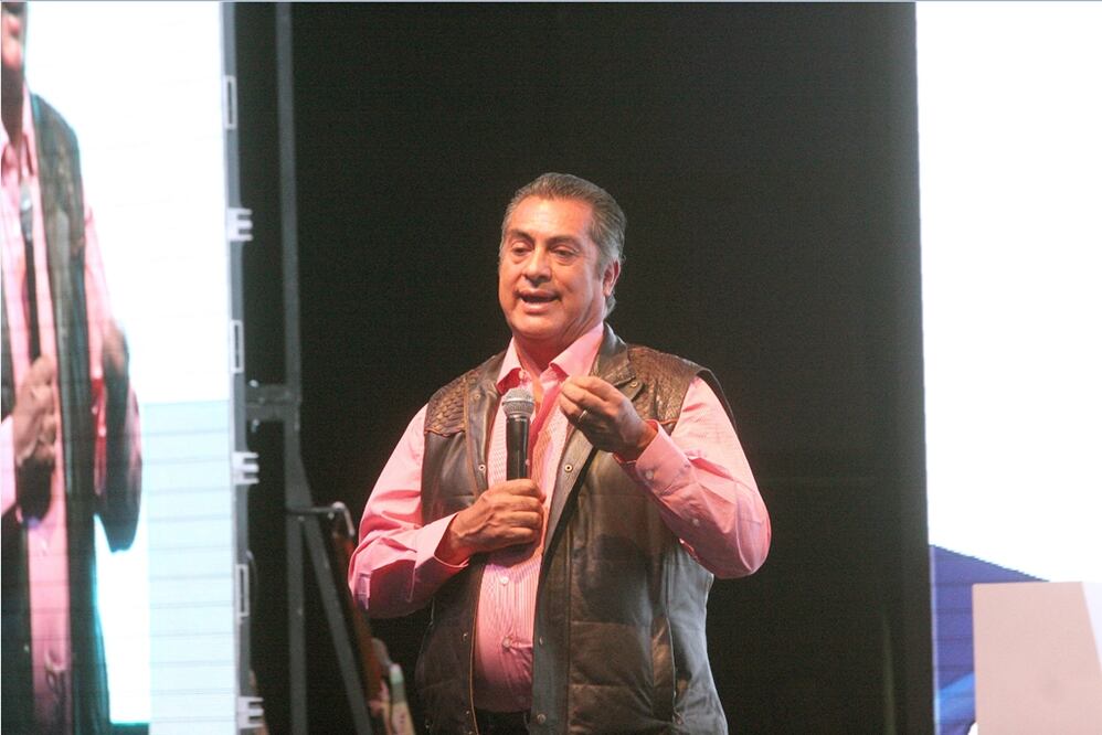 El Bronco participó como ponente en el Congreso Nacional de Campañas Políticas, donde expuso su estrategia para posicionarse y ganar la gubernatura como candidato independiente. Foto: Emilio Vásquez/EL UNIVERSAL