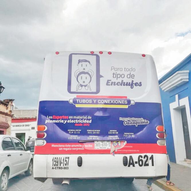 Previo al Día del Amor y la Amistad, la empresa Tubos y Conexiones lanzó una campaña que presuntamente promueve la violencia de género y el acoso; es el primer caso de su tipo que se denuncia. ESPECIAL