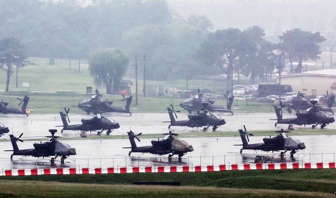 Helicópteros Apache estadounidenses  estacionados en Camp Humphreys, en Pyeongtaek, Corea del Sur. Foto: AP