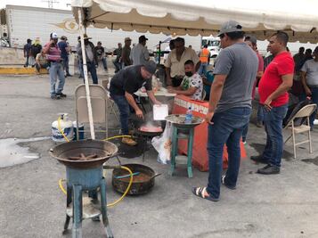 Traileros pierden cargamentos por revisiones en puente internacional Reynosa-Pharr