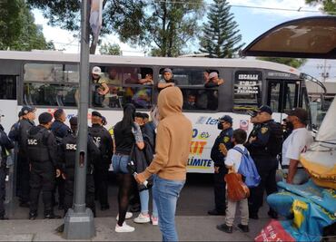 Aficionados del América son repelidos por la policía
