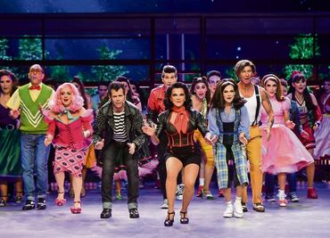 "Vaselina", el musical que sacó lágrimas a Andrea Legarreta