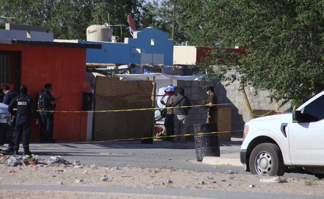 El hallazgo de las 5 personas sin vida ocurrió en después de las 4:00 de la tarde en una vivienda de la colonia Parajes de San José en Ciudad Juárez, Chihuahua (04/06/2025). Foto: Especial