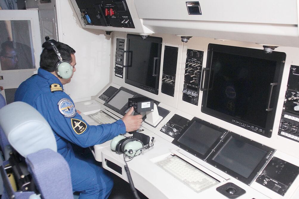 Entre los clientes del servicio se encuentra la Secretaría de Marina. En los documentos filtrados se informó que el software italiano desencripta las comunicaciones de los "objetivos"