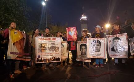 En marcha, padres de los 43 de Ayotzinapa piden no abandonar la búsqueda