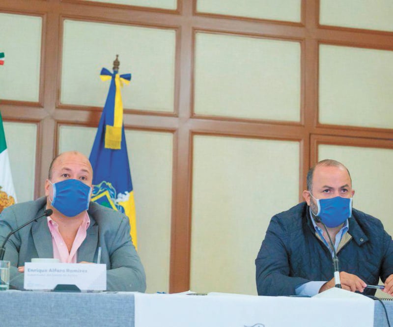 Enrique Alfaro dijo que se ha realizado un gran esfuerzo para brindar las oportunidades que merecen los jóvenes para seguir estudiando.