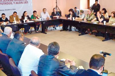 Plantea Sheinbaum candados a comisionados del InfoDF