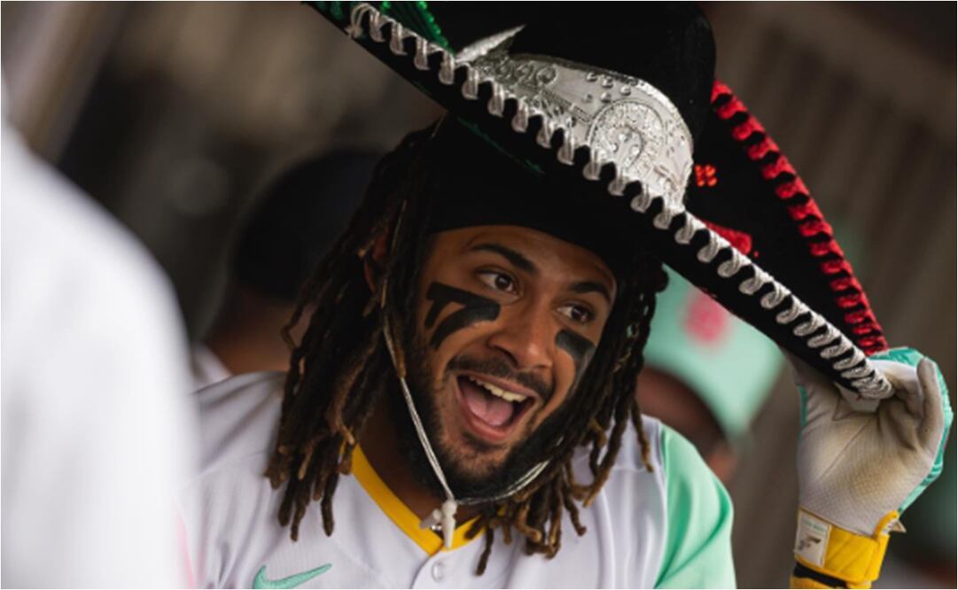 FOTO: @padres - Fernando Tatís Jr revela la verdad sobre el sombrero de mariachi con el que celebraban los Padres