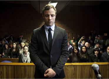 Pistorius sale de la cárcel para cumplir pena domiciliaria