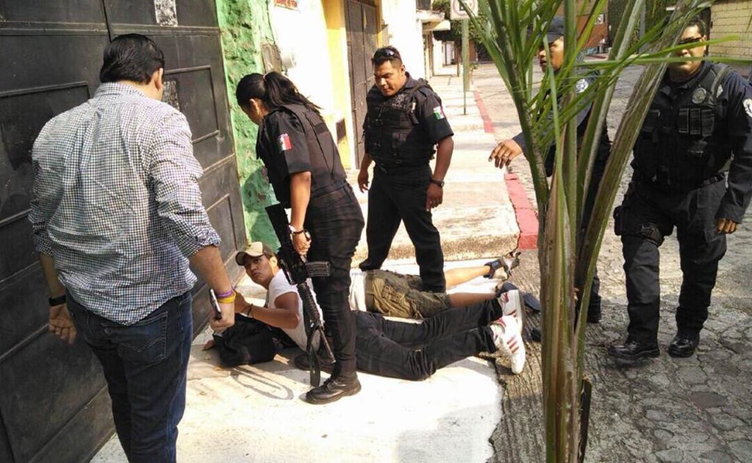 Los hechos se registraron alrededor de las 17:30 horas, cuando los jóvenes universitarios se encontraban repartiendo publicidad de su candidata en la esquina de las calles Vicente Guerrero y Taxco de esta ciudad (Foto: Especial)