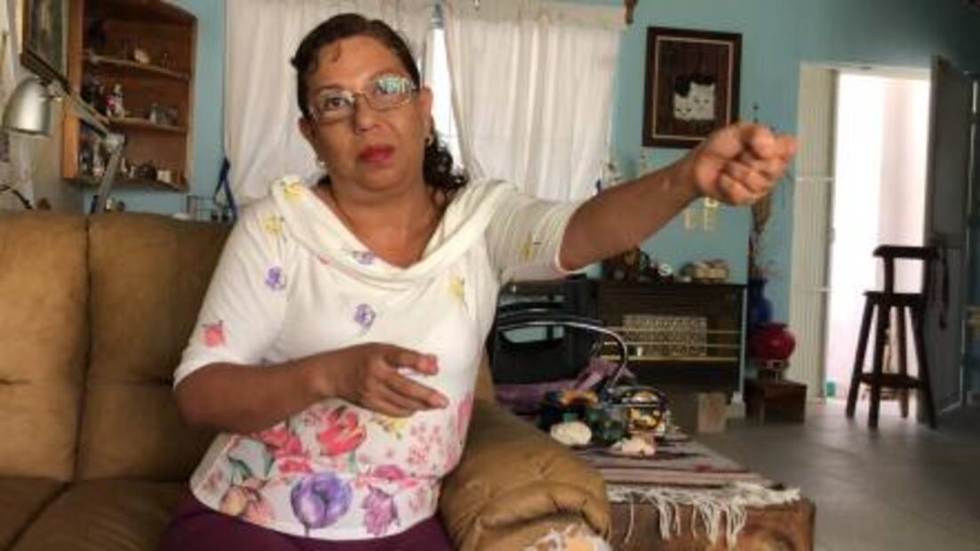 "Llegaron los agentes y se llevaron a mi esposo"