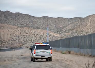 US-Mexico border residents oppose wall