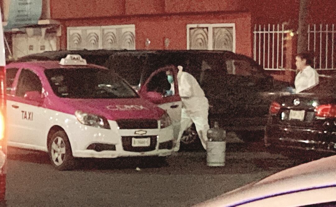 A las 21:47 de la noche, vía radio, elementos de la SSC acudieron a Canal de Tezontle y Cordillera, colonia Picos de Iztacalco, en donde ejecutaron a un hombre de 30 años. Foto: Especial