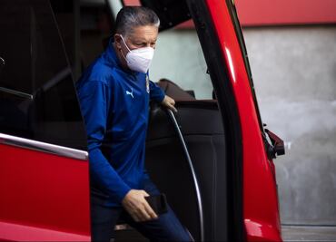 Ricardo Peláez empieza a pensar en irse de las Chivas