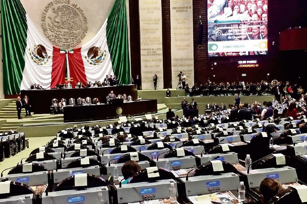 Ayer faltaron 238 diputados federales a la sesión Solemne sobre el inicio del Congreso Constituyente de Querétaro. Las autoridades de San Lázaro confirmaron un bono extra de 150 mil pesos para los legisladores. (FOTO: CÁMARA DE DIPUTADOS)