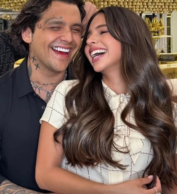 Christian Nodal y Ángela Aguilar presumen su amor en medio de críticas y hate en redes desde que hicieron público su amor en 2024.