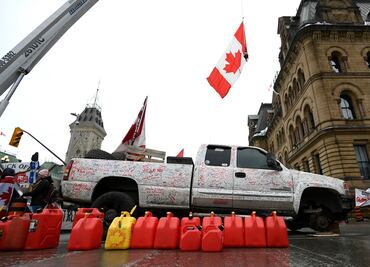 Ford, Toyota y GM cierran plantas por protestas de manifestantes antiCovid en Ottawa