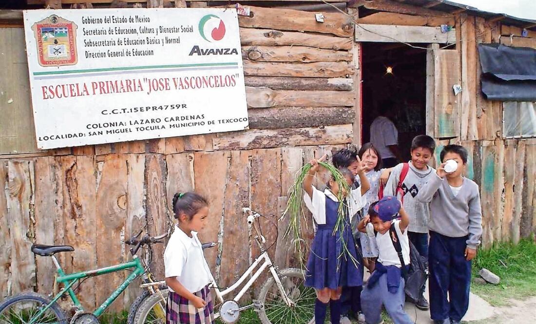 Conafe atiende a 334 mil 919 niños y adolescentes originarios de localidades con menos de dos mil 500 habitantes, en 33 mil 657 escuelas o comunidades de aprendizaje a lo largo de todo el país (ARCHIVO EL UNIVERSAL)