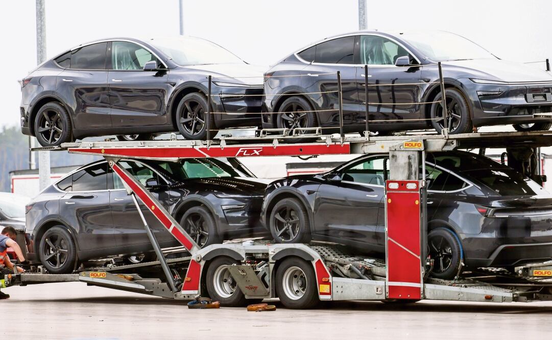 Los consumidores desisten de comprar autos nuevos a medida que la economía se desacelera, advierten. Foto: Hannibal Hanschke / EFE