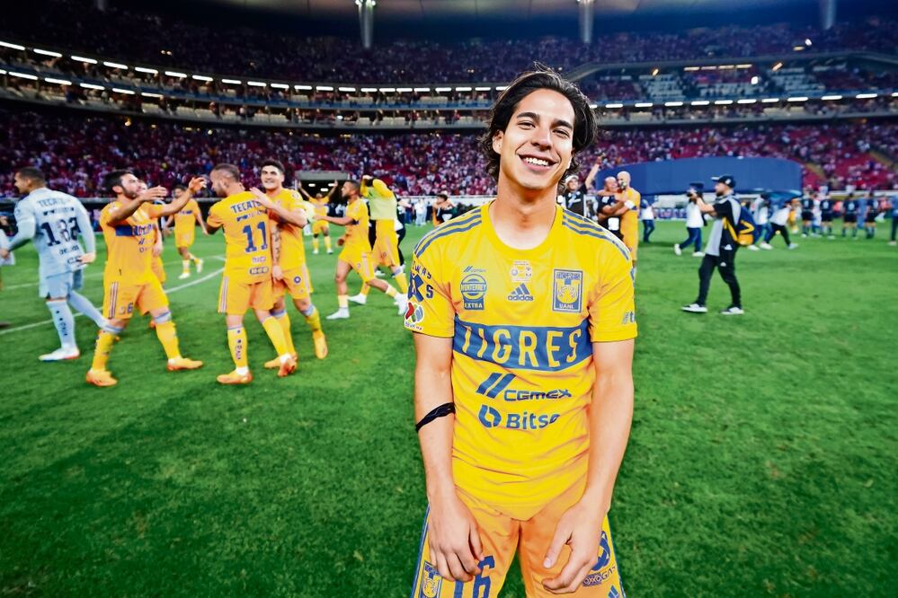 Foto: Imago7 y Club Guadalajara