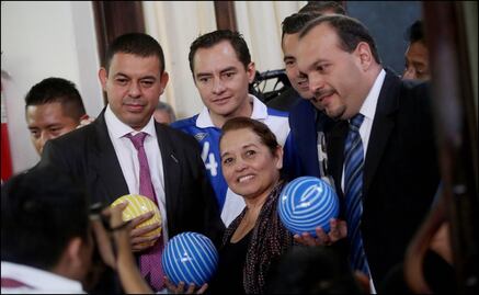 Presidente de Guatemala, preocupado por posible expulsión de la FIFA