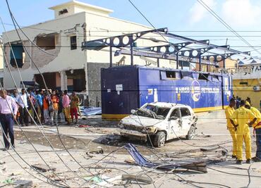 Al menos 8 muertos tras explosión de coche bomba en Somalía